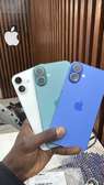 iPhone neuf blanc vert bleu double caméra