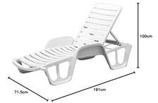 Transat en plastique pour plage/piscine avec accoudoirs