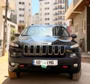 LOCATION JEEP CHEROKEE TRAILHAWK