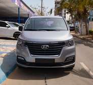 Hyundai Starex 2019 – 12 Places Très Confortable