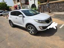 Kia Sportage SUV blanc spacieux occasion