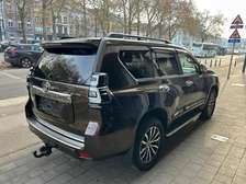 Toyota land cruiser prado VX
