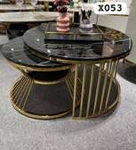 Ensemble tables basses métal doré et verre noir