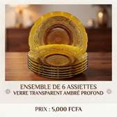Ensemble de 6 assiettes verre transparent ambré profond...