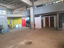 LOCATION ATELIER + PLATEAU BUREAUX