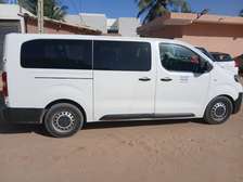 Minibus TOYOTA 9 Places 2018