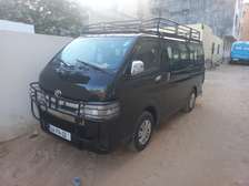 TOYOTA HIACE