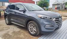 Hyundai Tucson 2017 intérieur cuir noir