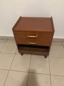 Table de chevet