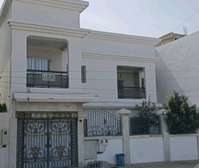 Sacré cœur vdn villa R+1 à louer