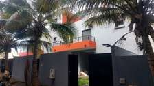 villa R+1 à louer à cite tobago