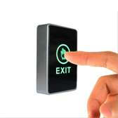 BOUTON EXIT DOOR
