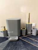 Poubelle toilette et accessoires salle de bain