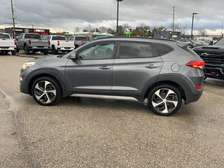 LOCATION HYUNDAI TUCSON