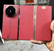 Huawei Mate X2 pliable rouge ultra fin moderne