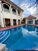 Villa F7 à louer à Saly