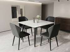 TABLE A MANGER 4PLACES 90X90 CM BLANC NOIR