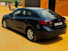 Mazda 3 à louer