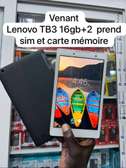 Tablette Lenovo TB3 16Gb sim et carte mémoire