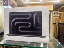 MacBook M5 pro 1tera/24