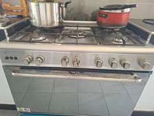 Cuisiniere 5 feux a liquider pour renivation