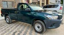 Toyota Hilux simple cabine diesel bleu foncé
