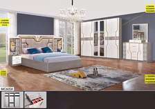 CHAMBRE À COUCHER 605#