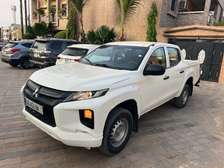 Mitsubishi L200 double cabine 2020