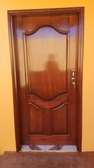 Porte bois massif serrure clé design classique