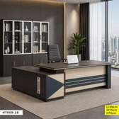 KT909-16 - BUREAU DE DIRECTION