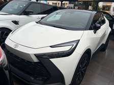Toyota CHR 2024 SUV blanc toit noir