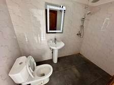Appartement 2 chambres et sdb avec entrée Sallon