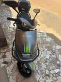 Moto Revoo