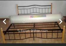 Lit Fer Forgé et Matelas
