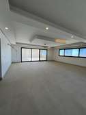 APPARTEMENT PENTHOUSE À LOUER – 476 m² – Avenue Djily Mbaye