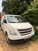 Hyundai H1 2011