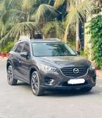 Mazda CX-5 SUV compact gris automatique essence