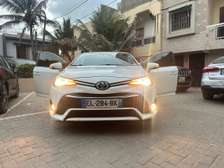 TOYOTA AVENSIS 2017