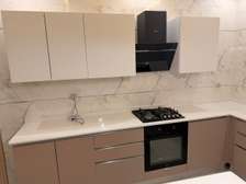 CUISINE EQUIPEE SUR MESURE INSTALLE A DAKAR