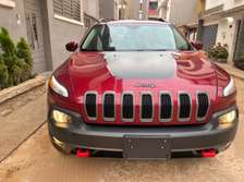 LOCATION JEEP CHEROKEE TRAIL HAWK