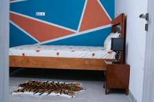 Chambre meublée