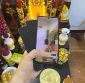 Sharp r8 pro venant 256go ram 12go 5g