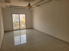 Tois chambres à louer par mois