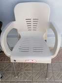 Chaises en plastique