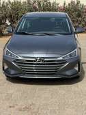 2019 Hyundai Elantra Gris Métallisé Berline Spacieuse