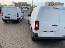 Citroën berlingo diesel manuel climatisé année 2016
