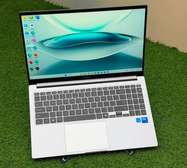 SAMSUNG GALAXY BOOK4