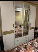 ARMOIRE 4 BATTANTS (Bois Laminé)