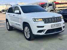 Jeep grand Sheroke summit