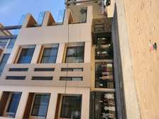 Appartement standing aux mamelles de 3 chambres et salon